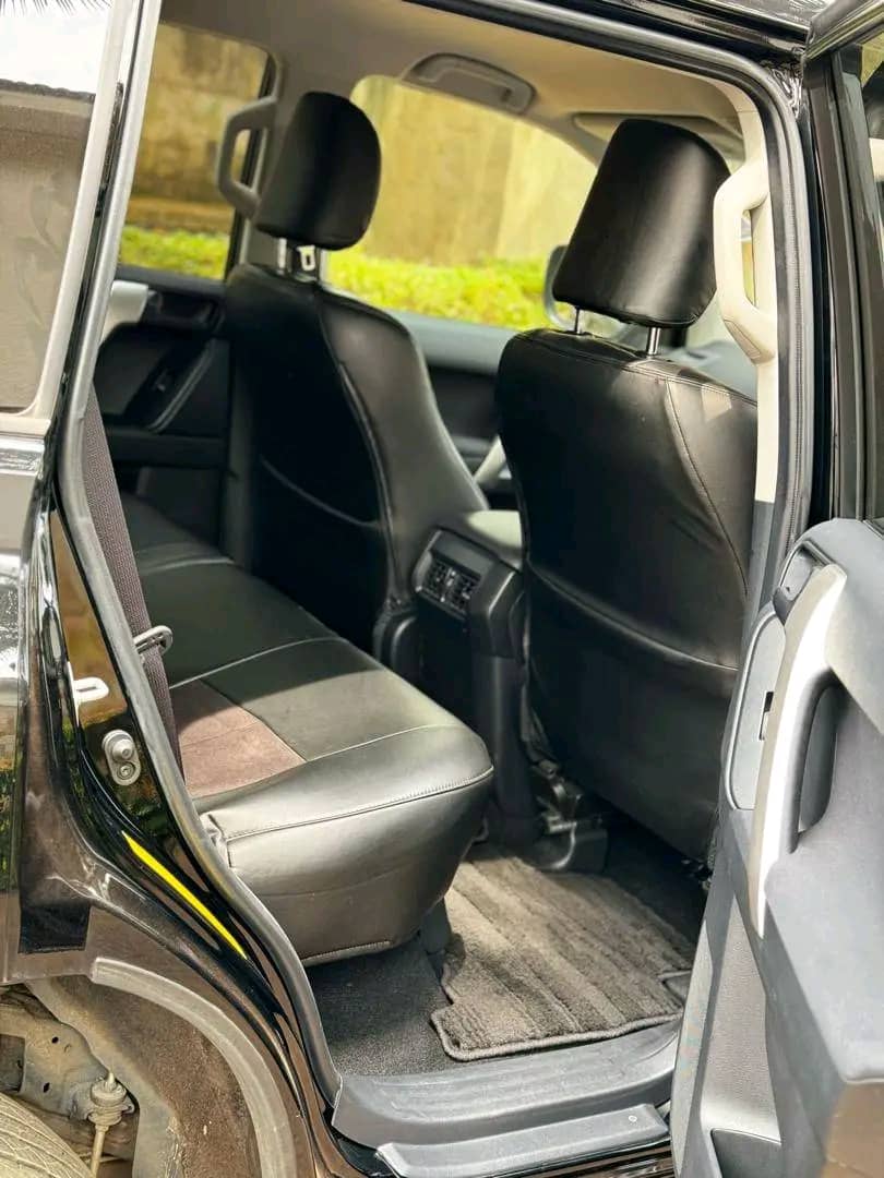DriveNowUg's tweet photo. #Quicksale
Now here's the Toyota Land Cruiser TX Prado 2018 edition, it's a duty-free Cruiser.
#Notr: Not negotiable and better with full payment/cash.
Priced: #Ugx110m https://t.co/9QpxoY1dwv