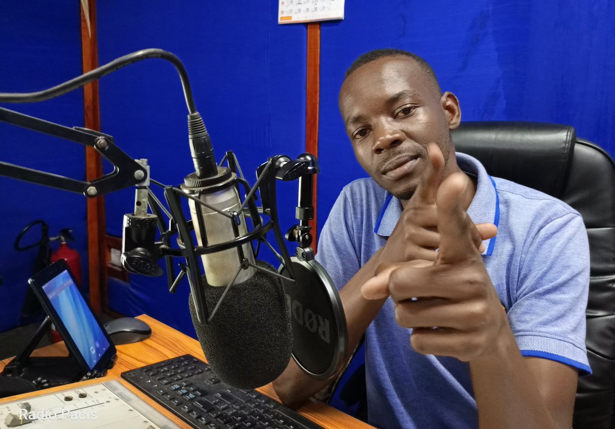 RadioPacisGulu's tweet photo. Do you have a song of your choice that you wanna listen to this Friday?
Drop it to #JimmyJay in the program #GenWa from 3-5pm
#Fridayvibes
#LestGoGreen
#PeaceOfChristForAll https://t.co/A72vn2v2lU