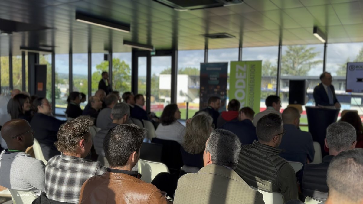 CyberTouroff's tweet photo. Nous souhaitions remercier tous les participants présents hier pour notre 1ère édition du #CyberTour à Rodez 🔥

Merci à @RodezAgglo pour votre accueil et à tous nos partenaires pour votre engagement à nos côtés 🙏 https://t.co/ZC1NN3QbG6