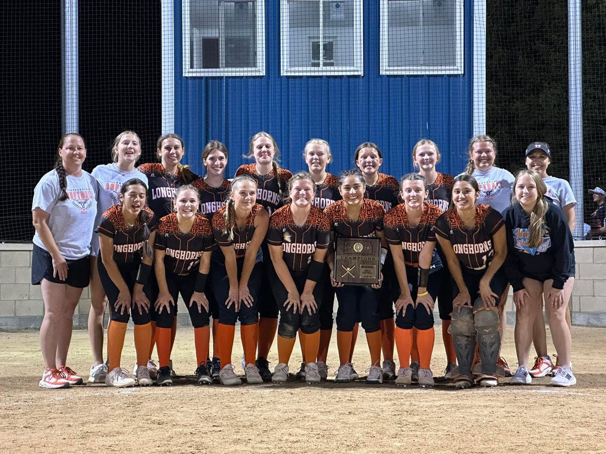 🎟️ TICKET PUNCHED 🎟️
Congratulations to Rian Rodriguez, Korryn Johnson, and their Holcomb Longhorns for punching their ticket to the 4A State Tournament! The Longhorns are UNDEFEATED this season!