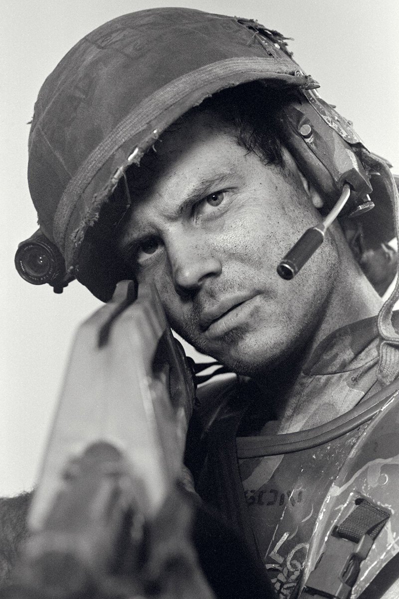 Remembering American actor, musician, director, producer and writer Bill Paxton on his birthday (May 17, 1955 – February 25, 2017), whose 80s credits include Mortuary, The Terminator, Weird Science, Near Dark Aliens, Pass the Ammo, Slipstream, and Next of Kin.