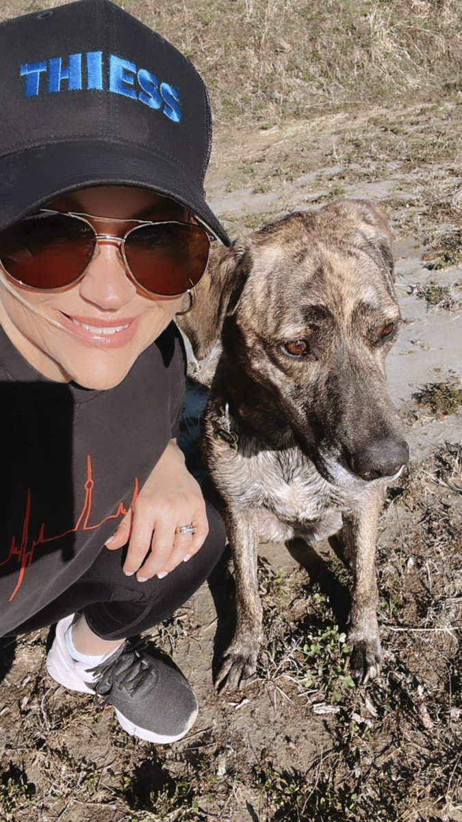 cdtellier's tweet image. Happy Victoria Day long weekend to my fellow Canadians! 🇨🇦 #May24 #VictoriaDayWeekend #LongWeekendVibes