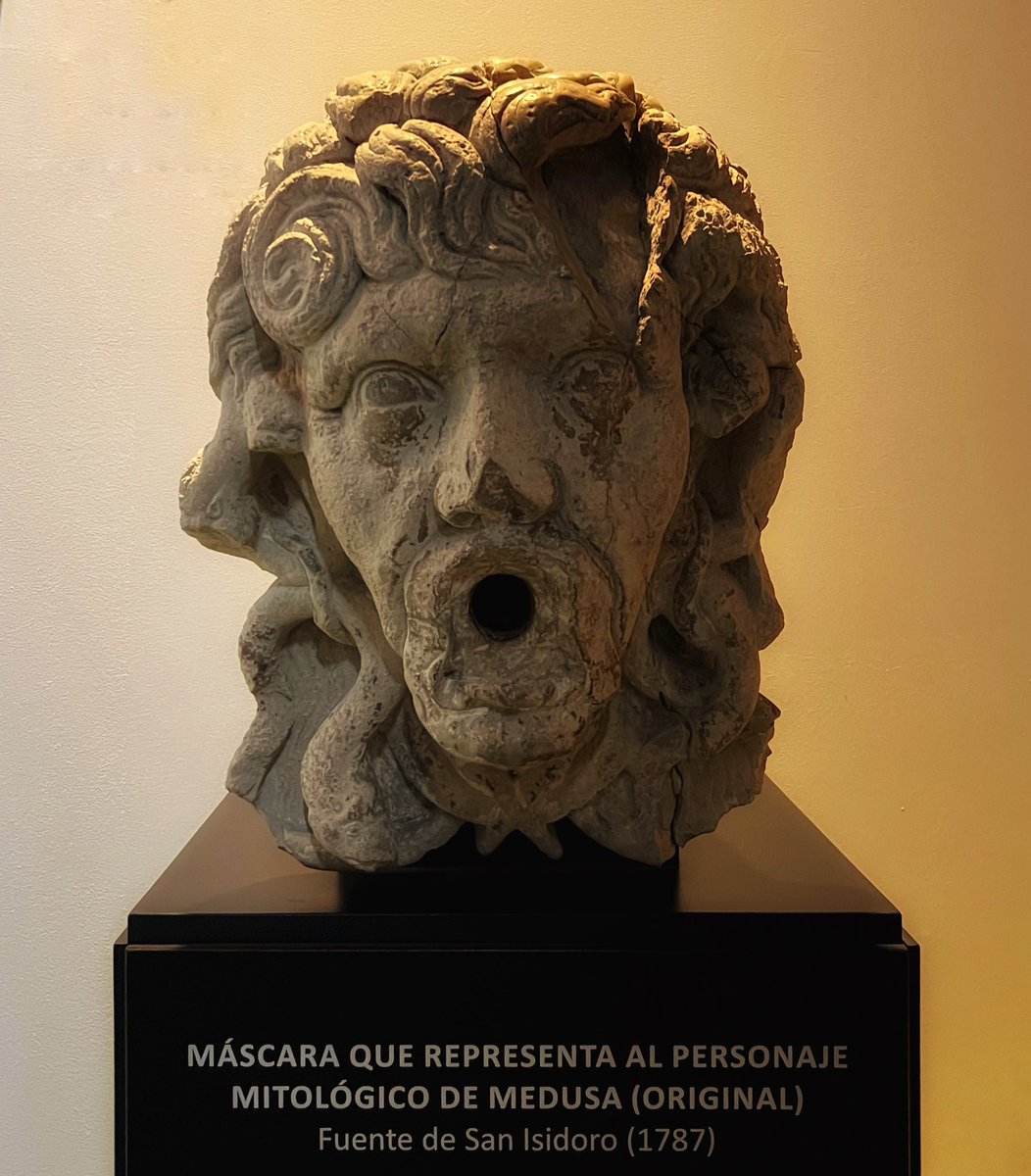 Señoras con serpientes, <a href="/Merrirrous2001/">Merirrous 🐍🐍</a> 😘