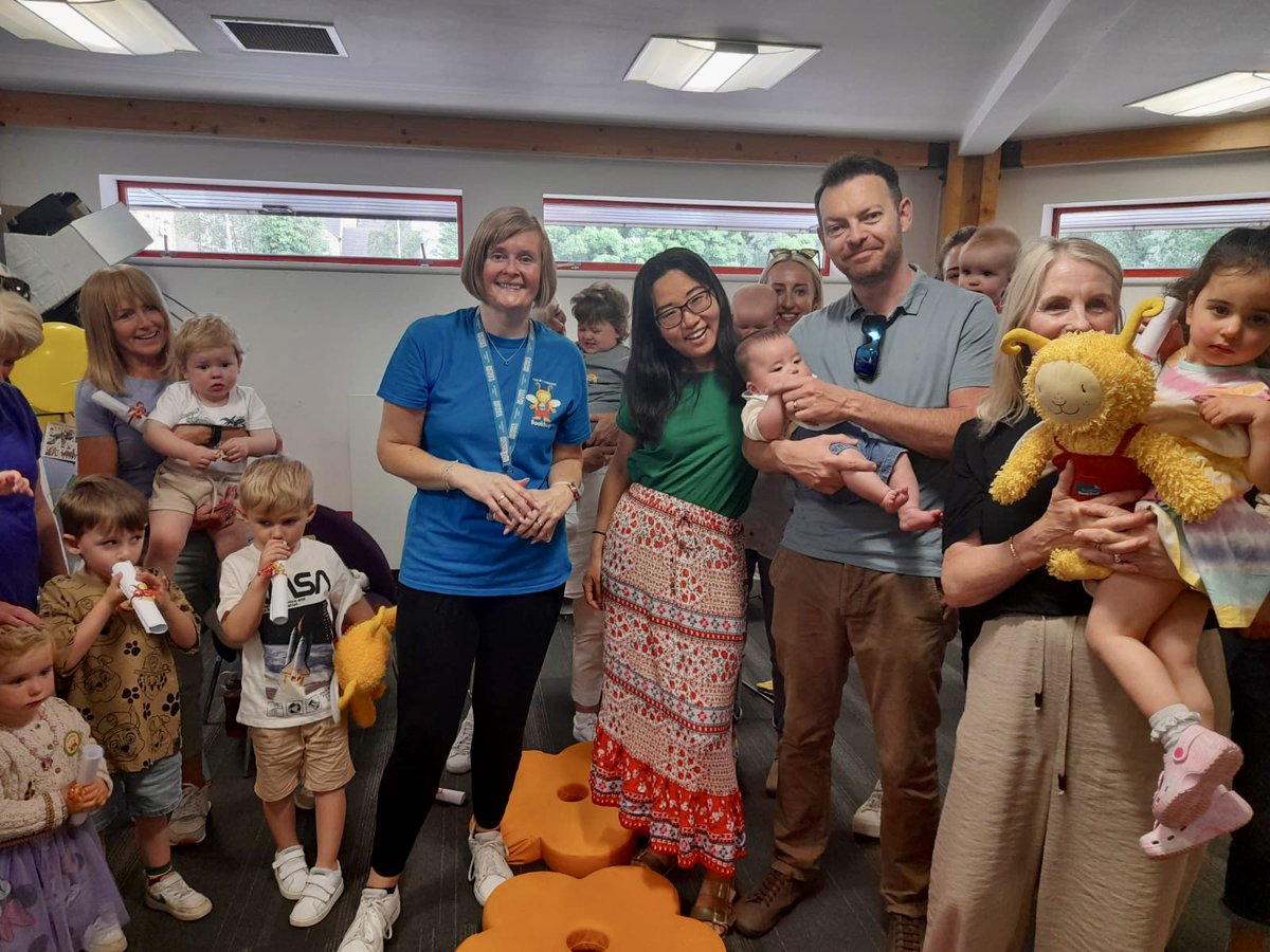 ERCL4's tweet image. We had lots of fun this morning at Giffnock Library&apos;s #Bookbug, celebrating the different languages that are spoken across Scotland for #Bookbugweek. Favourite songs were sang and an interesting story about a curious frog who said Hello to all his animal friends was enjoyed.