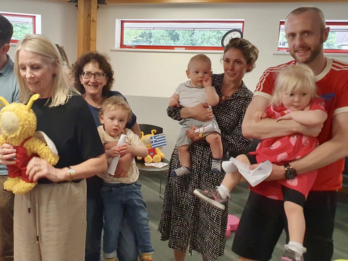 ERCL4's tweet image. We had lots of fun this morning at Giffnock Library&apos;s #Bookbug, celebrating the different languages that are spoken across Scotland for #Bookbugweek. Favourite songs were sang and an interesting story about a curious frog who said Hello to all his animal friends was enjoyed.