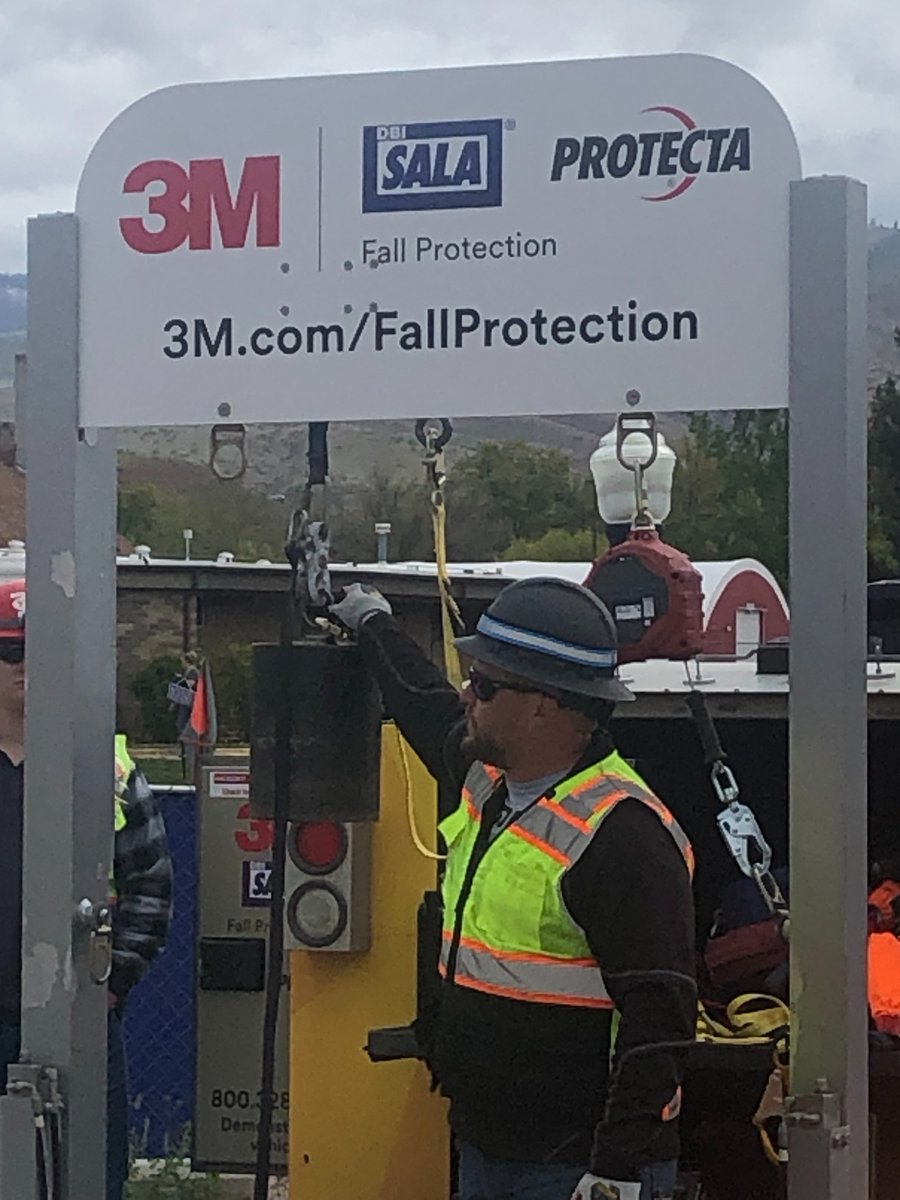 We were busy last week during our National Stand-Down to Prevent Falls in Construction. OSHA's Boise office spoke to 70+ workers about the importance of fall protection and gave a review of related area fatality investigations during an event hosted by @LaytonConstruct.