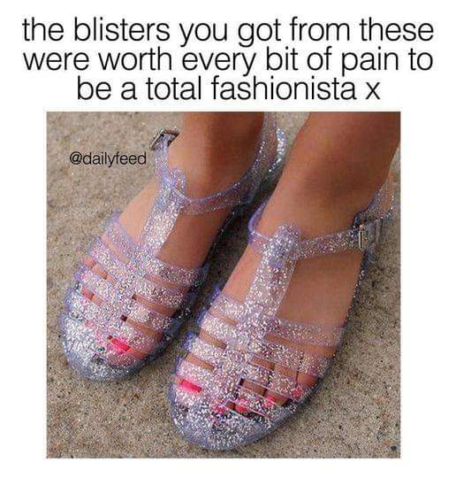 Ohhhh the blisters 🤣🙈

#fashion #shoes #nostalgicvibes #nostalgia #backintheday #LooseLadies #LooseLadiesLive