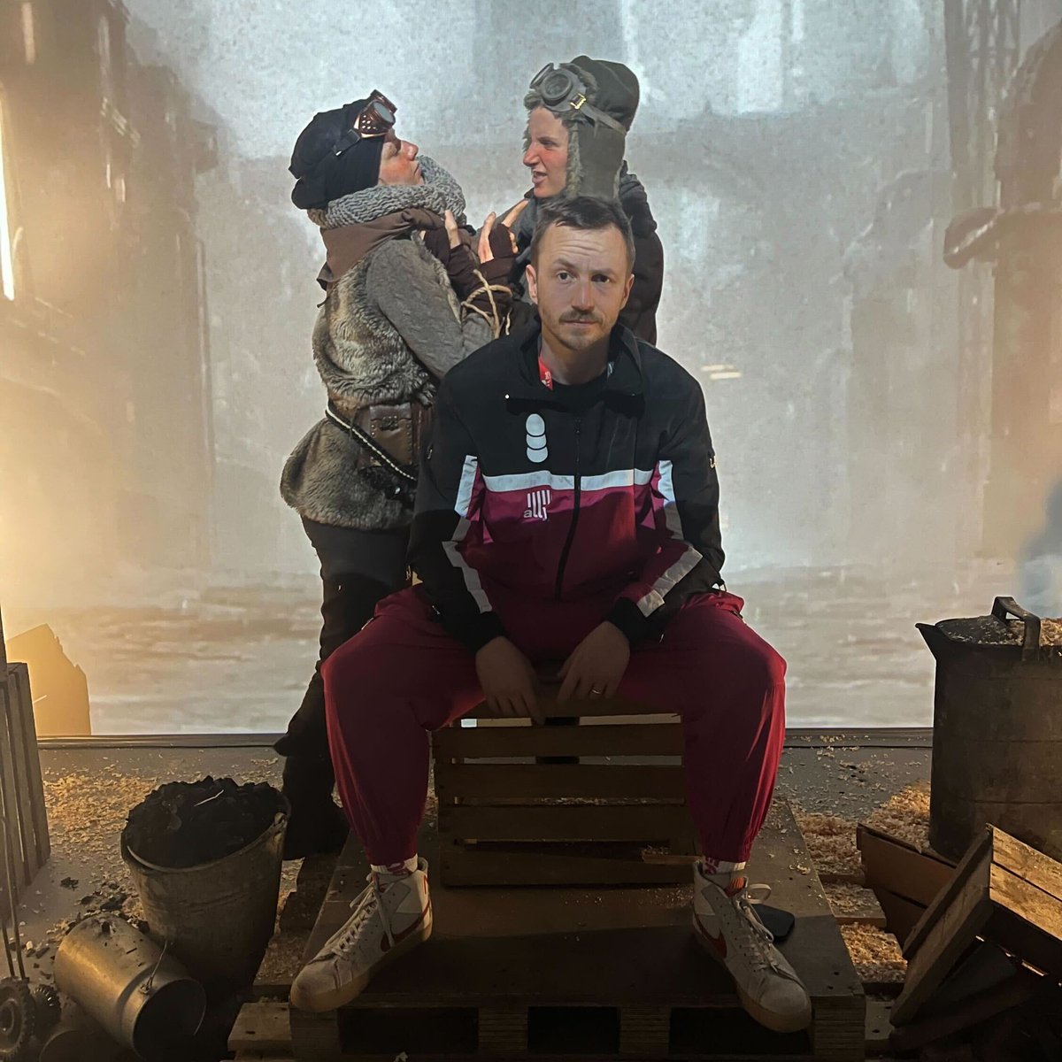 11bitstudios's tweet photo. Imagine you’re Jan and you just crash landed in the frostland. What’s the first thing that you do?

#TheAlters x #Frostpunk at #11bitevent https://t.co/tN59b2YXnn