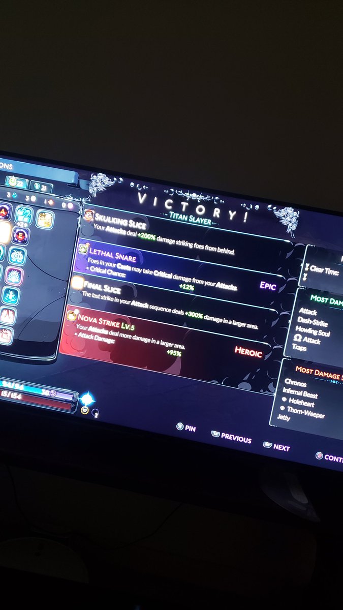 Pdrowsky's tweet image. "Ai q n sei q n sei q la"

Fodase, matei o velho da ampulheta