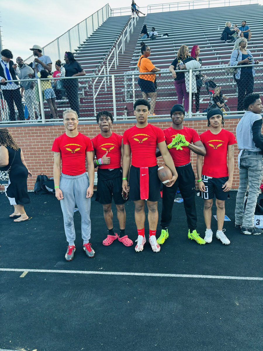 Special thanks to <a href="/GLFCA1/">GLFCA</a> <a href="/CoachDantzler/">CoachDantzler</a>, <a href="/CoachNinoDBE323/">Anthony White</a>, and staff for hosting a great showcase. It was great to see over 250 Student Athletes competing at a high level. Super proud of our RedHawks who participated!! <a href="/coachkennyd/">Kenny Davidson</a> 
#TrustTheProcessLoveTheGrind