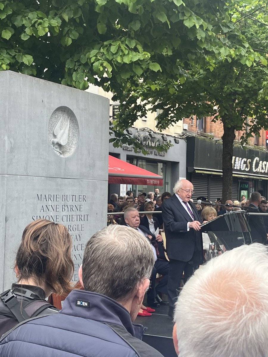 Michael D ⁦@PresidentIRL⁩ addresses a huge crowd here in Talbot Street 50 years ago today 34 people murdered in #DublinMonaghanBombing “the pursuit of justice is a human right” #EndCoverUp #JusticeForTheForgotten