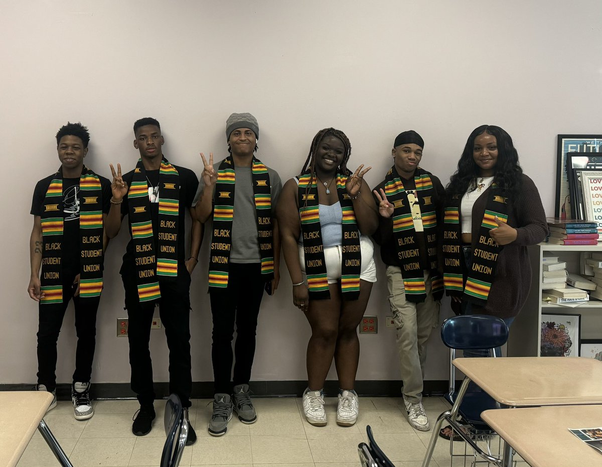 .@ThomasKelly_CP Black Student Union seniors are ready for the big day! #KellyPRIDE