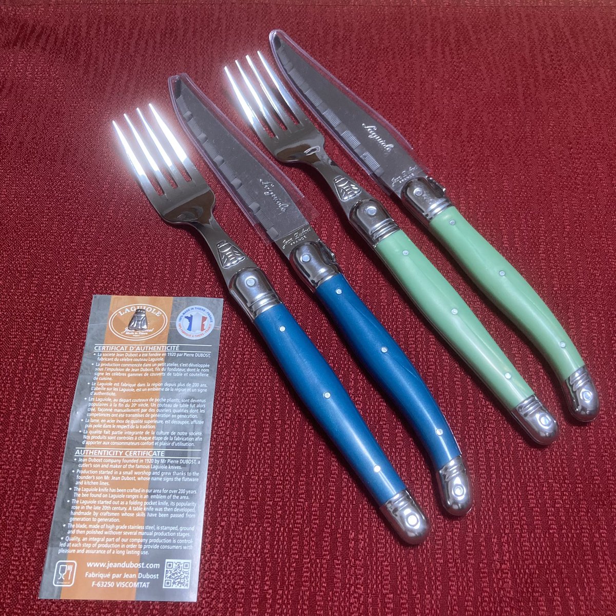 chat_et_vin's tweet image. 届いた。
#laguiole #jeandubost #tableknife #laguioleknife