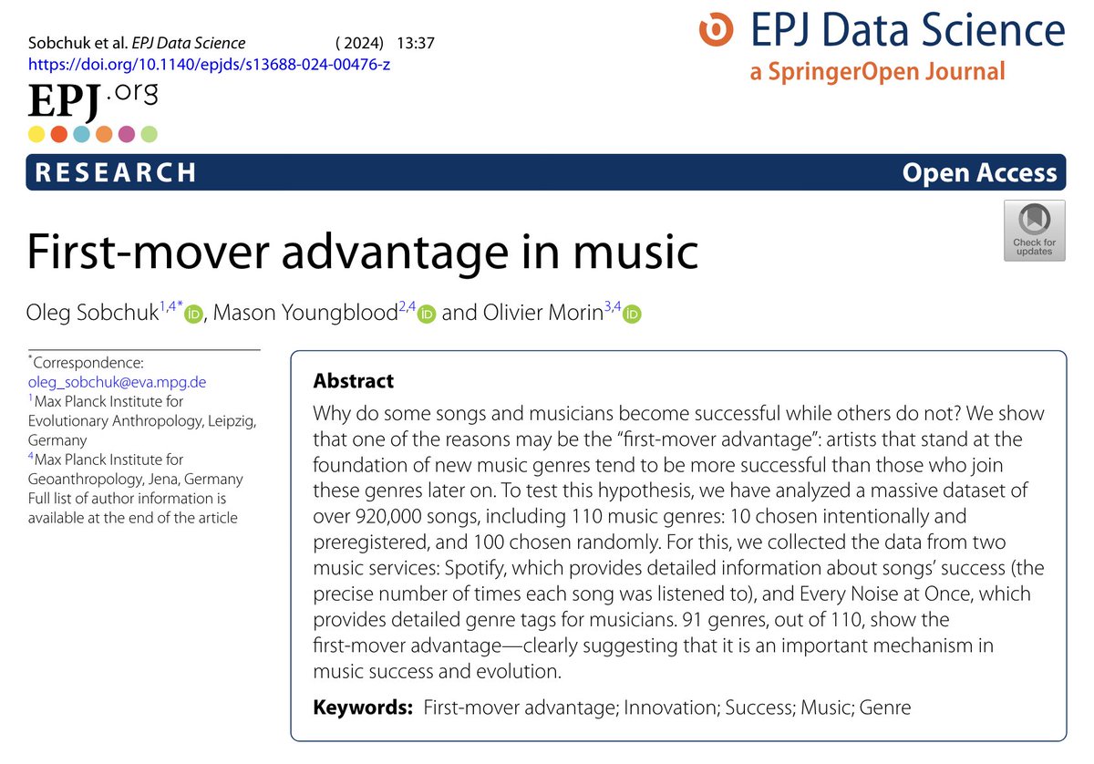 Our new paper w/ @MasYoungblood & @OliverWithAnI. Are early members of music genres more popular than musicians joining these genres later on? Or: Is there first-mover advantage in music? We put this question to the test using ~1 mil songs from Spotify🧵/1 epjdatascience.springeropen.com/articles/10.11…