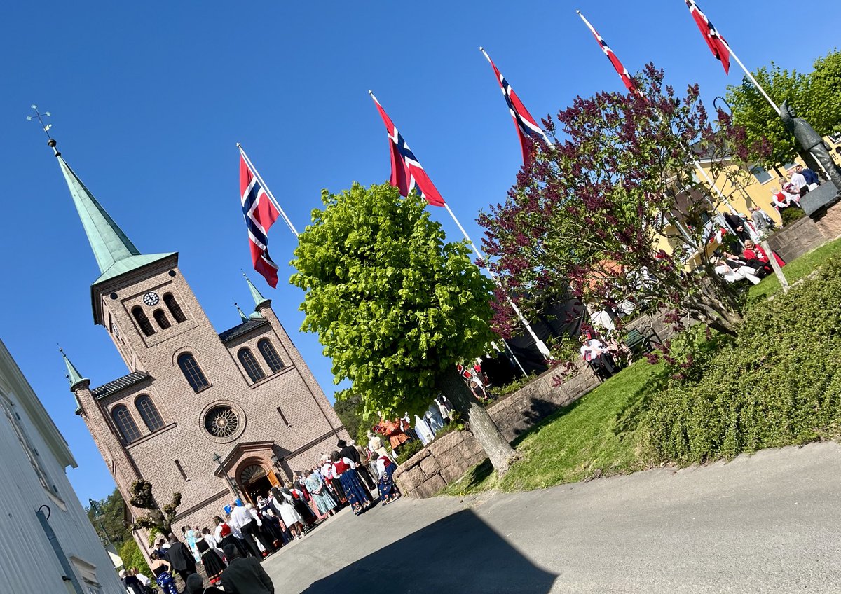 Gratulerer med dagen #Norge 🎉 17. mai #syttendemai 
#NationalDay #ConstitutionDay in #Norway 🇳🇴 is about celebrating democracy and freedom which should never be taken for granted. It’s about friendship, kids, families. With ice cream, cake and hot dogs ☀️ ❤️