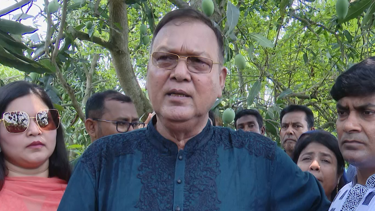 আম নিয়ে সিন্ডিকেট হতে দেব না: কৃষিমন্ত্রী