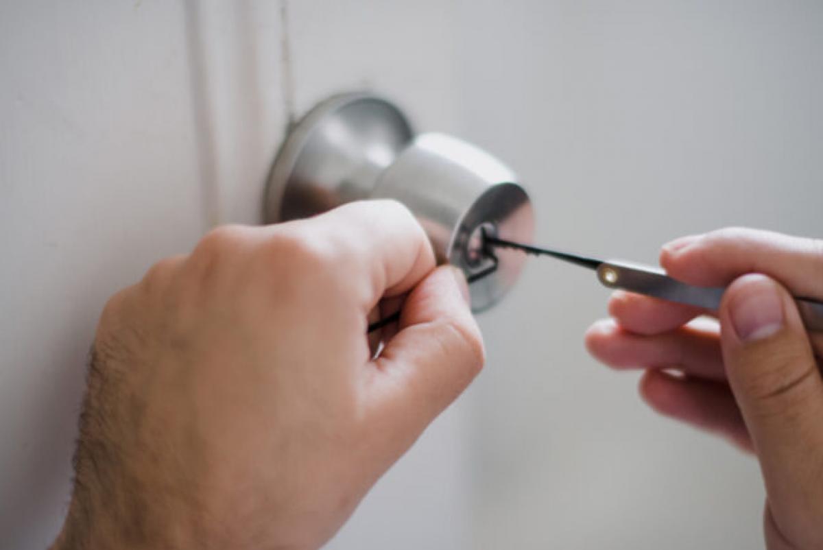 lockrightuk's tweet image. AS Locksmiths are your local locksmith for Aspull offering emergency vehicle entry, car key cutting, programming and duplication and more. No call out fee, fast response.  aslocksmiths.uk/locksmith-aspu… #carkeycutting #keyprogramming #keyduplication  #locksmithservices #securityservices