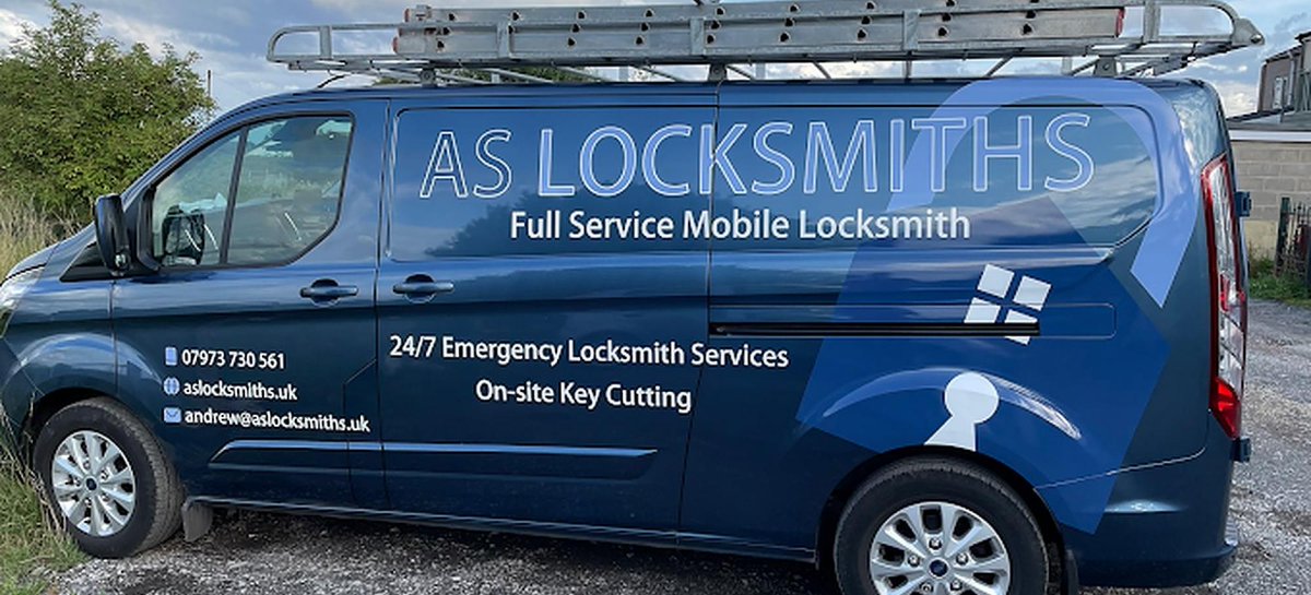 lockrightuk's tweet image. AS Locksmiths are your local locksmith for Aspull offering emergency vehicle entry, car key cutting, programming and duplication and more. No call out fee, fast response.  aslocksmiths.uk/locksmith-aspu… #carkeycutting #keyprogramming #keyduplication  #locksmithservices #securityservices