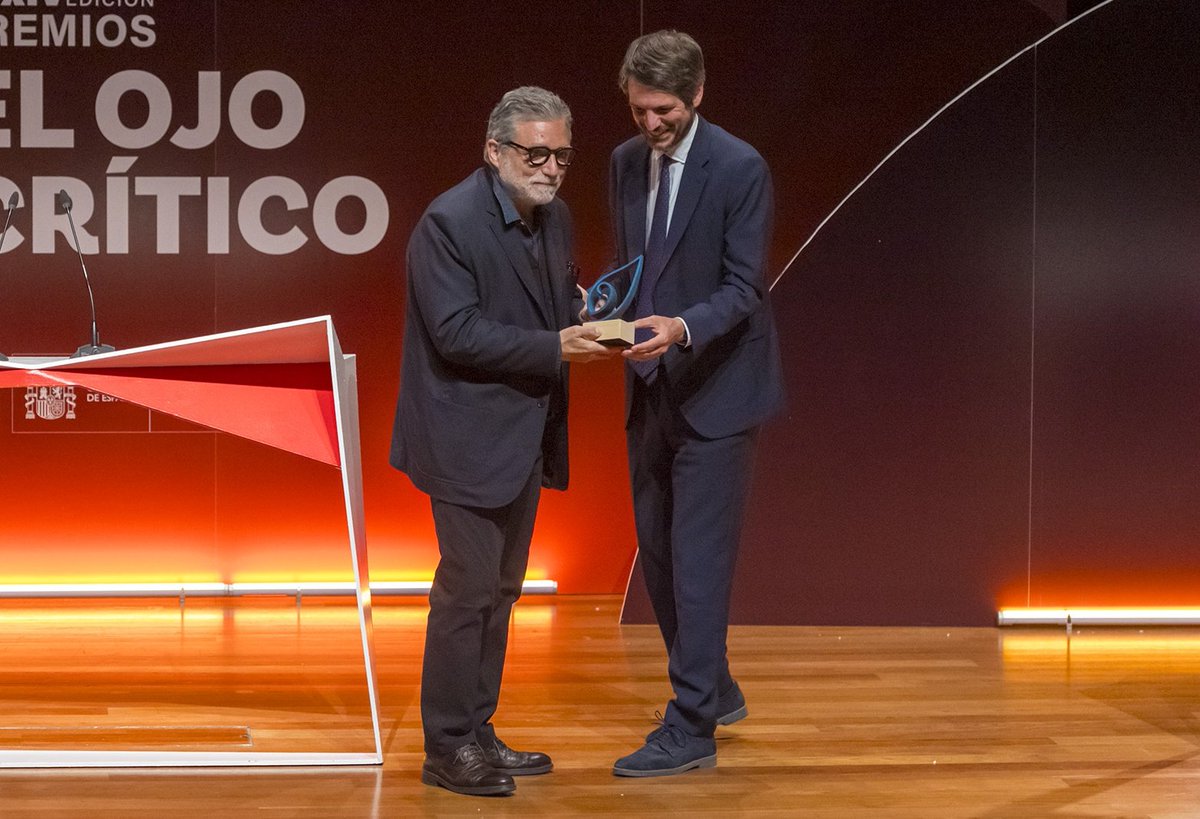 Estos son algunos de los MOMENTAZOS (en mayúsculas) que disfrutamos ayer en el <a href="/museoreinasofia/">Museo Reina Sofía</a> con la XXXIV gala de los Premios 'El Ojo Crítico'.

Música, poesía, artes visuales, cine, cómic, danza, narrativa... Y ante todo, mucha emoción 🥹.

⬇️