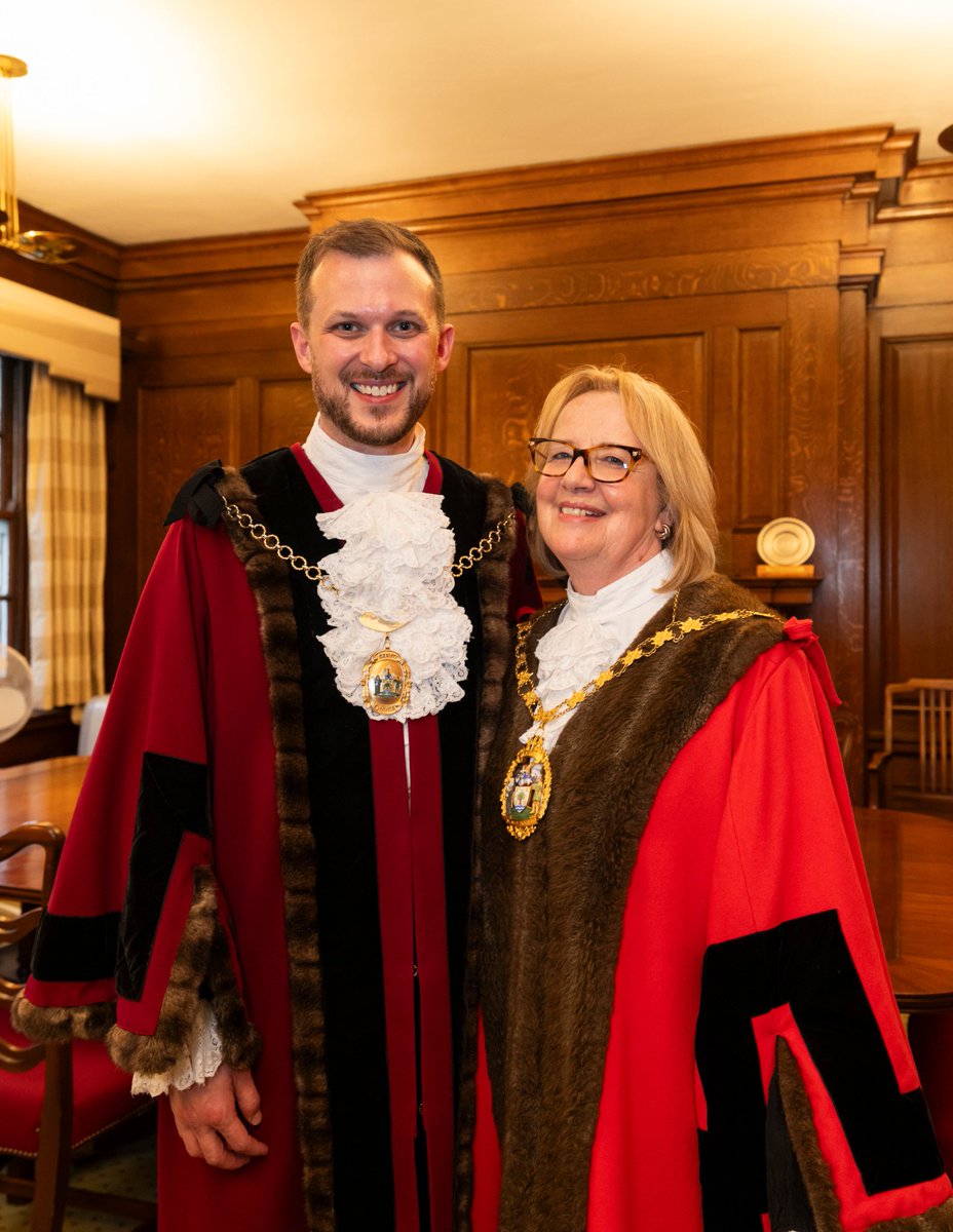 Last night I had the incredible honour of being named Deputy Mayor for Cllr Bain's Mayoral Year. Congratulations to the new Mayor and well done to our going Mayor (and fellow co-cllr) @jyotsnaislam for all your hard work last year.