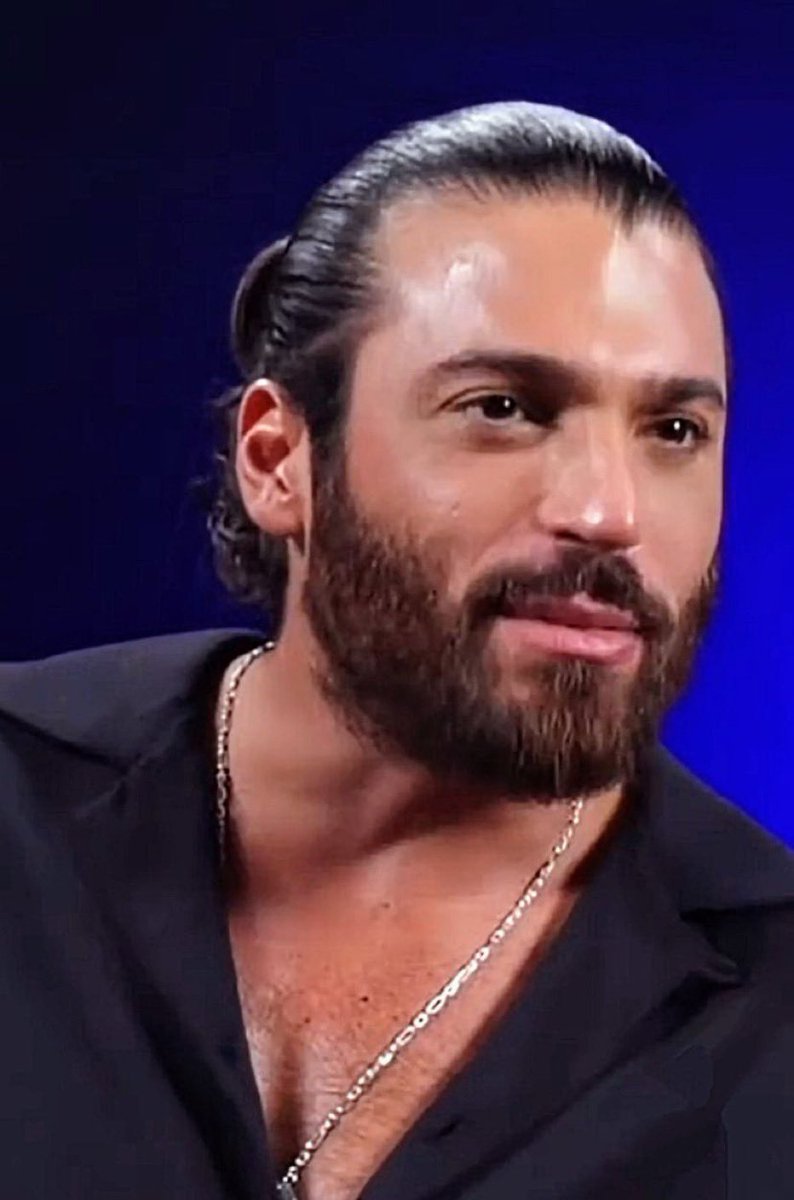 @MCruz01576703 Friday greetings Lynn, it is a long weekend here in Canada and I am so ready for it. Wishing your day is filled with all good things. Enjoy today and the weekend my friend! 💛🥰💛 #CanYaman #Sandokan #ViolaComeIIMare2 CanYamanEnglishTeam
