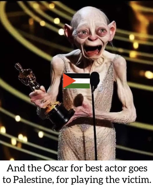 DrorPipano's tweet image. Oh, the irony of a &apos;protester&apos; yelling &apos;liar&apos; at an Israeli lawyer at the ICJ. Because, obviously, shouting louder makes your argument more credible, right? 🎤📢 Maybe next time they&apos;ll bring a megaphone to really drive home their &apos;truth.&apos; 🥴 #LogicFail #Sarcasm