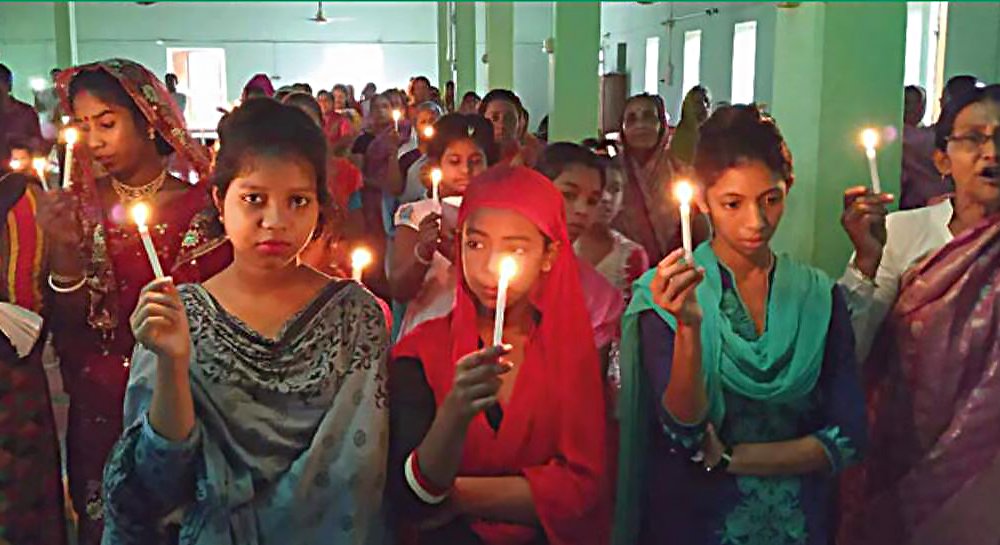 To mark the season between Ascension and Pentecost, many churches around the world have been taking part in a Novena - a 9-day time of prayer and reflection - supported by "Thy Kingdom Come".

The Secretary General of the Anglican Communion, Bishop Anthony Poggo, has written the