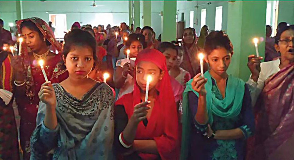 To mark the season between Ascension and Pentecost, many churches around the world have been taking part in a Novena - a 9-day time of prayer and reflection - supported by 'Thy Kingdom Come'. The Secretary General of the Anglican Communion, Bishop Anthony Poggo, has written the