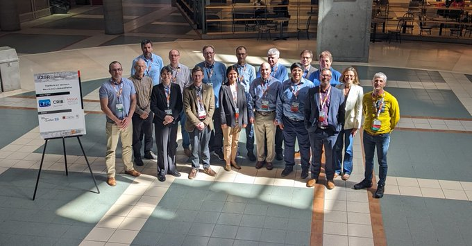 Eoin McGrath, Geological Survey Ireland @Dept_ECC is at #ICISR in Quebec, and brought together all attendees funded by Gov. of Ireland to study Irish defective aggregates. We are working with @DeptHousingIRL to ensure the best scientific research is available to all stakeholders.