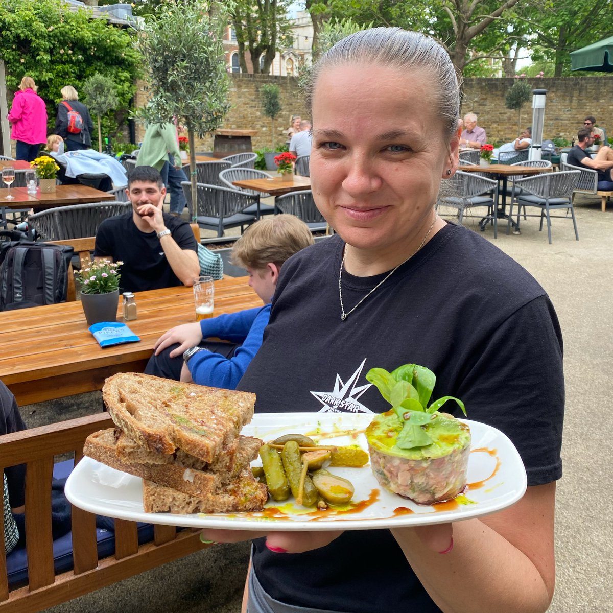 Have you tried any of our new small plates for 2024?
Check out our potted ham hock with pea custard, pickles and toasted sourdough🤩

@youngspubs #greenwich_uk #southeastlondonfood #springmenu #beergarden #publunch #smallplate #smallplates