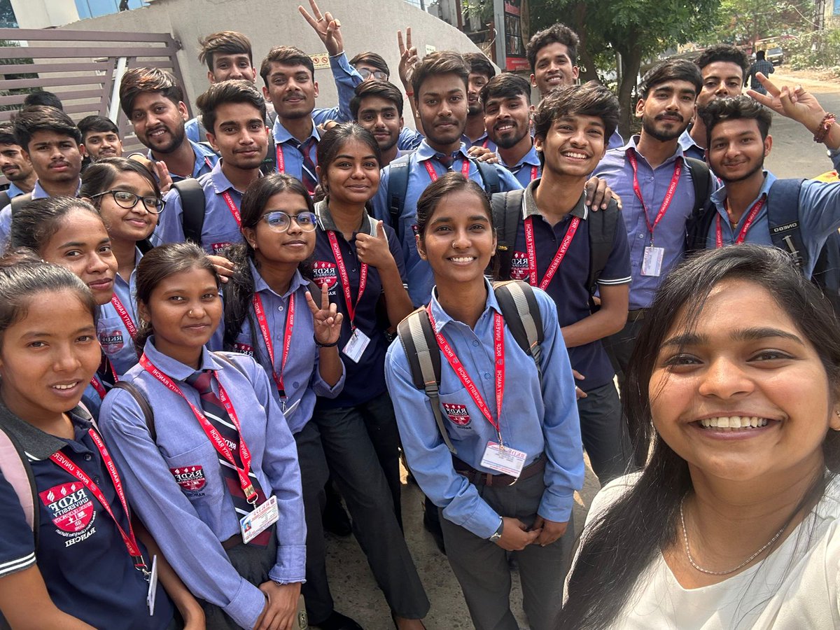 Today, we had the pleasure of hosting an industrial visit for RKDF University, Ranchi. It was an amazing experience for the students as they learned practical aspects of Python programming. 
#codezeal #industrialvisit #codezealtechnology #it #python #rkdf #rkdfranchi #collegetour