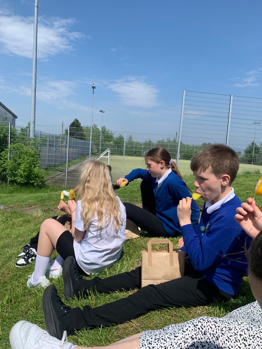 Sun = Ice Lollies 🍦
My kind of maths ➕
#P6 <a href="/saracenprimary/">Saracen Primary</a>