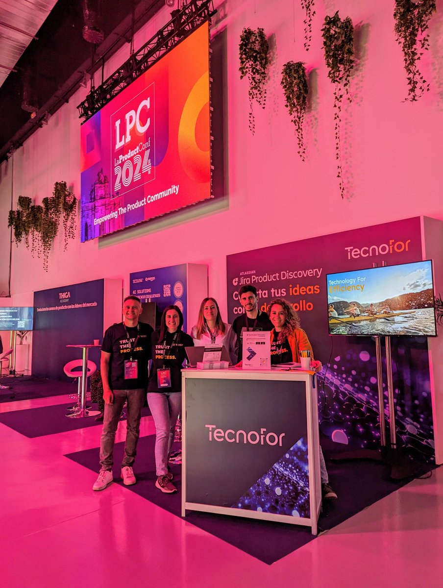 m_galan's tweet image. ¡Ya estamos en La Product Conf Madrid &amp;amp; LPCx!

Pásate por el stand de @TecnoFor by @sngular y te contamos todo lo que necesitas saber de Jira Product Discovery, el producto de @Atlassian especialmente diseñado para Product Managers. 

#LPCMAD24 #ProductManagement