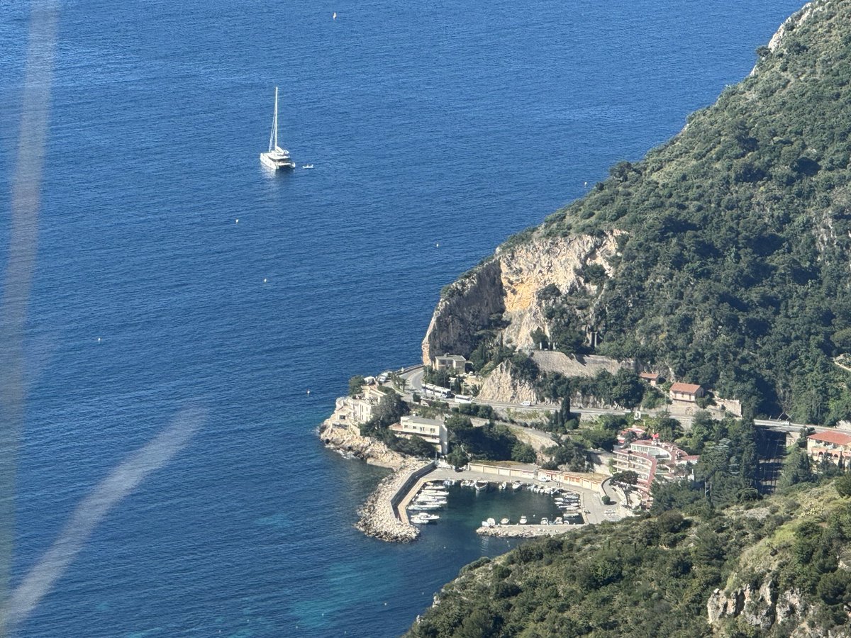 Paysage exceptionnel de notre côte d’Azur depuis le parc Régional de la grande Corniche 😃
Panorama de Monaco à Saint Tropez ☀️👈❤️🤩
#cotedazurfrance