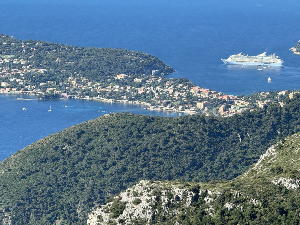 Paysage exceptionnel de notre côte d’Azur depuis le parc Régional de la grande Corniche 😃
Panorama de Monaco à Saint Tropez ☀️👈❤️🤩
#cotedazurfrance 2/2