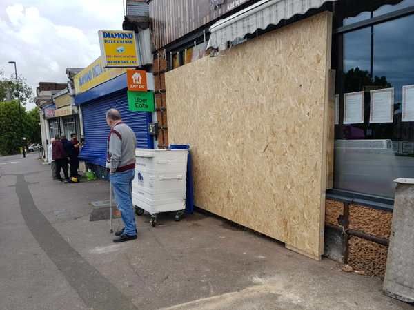 Businesses left to pick up pieces following early hours smash buff.ly/3wCD5nU #Southampton