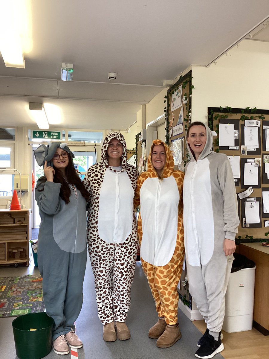 Happy animal day from EY 🐆🐘🦒🐨 @createlearning_