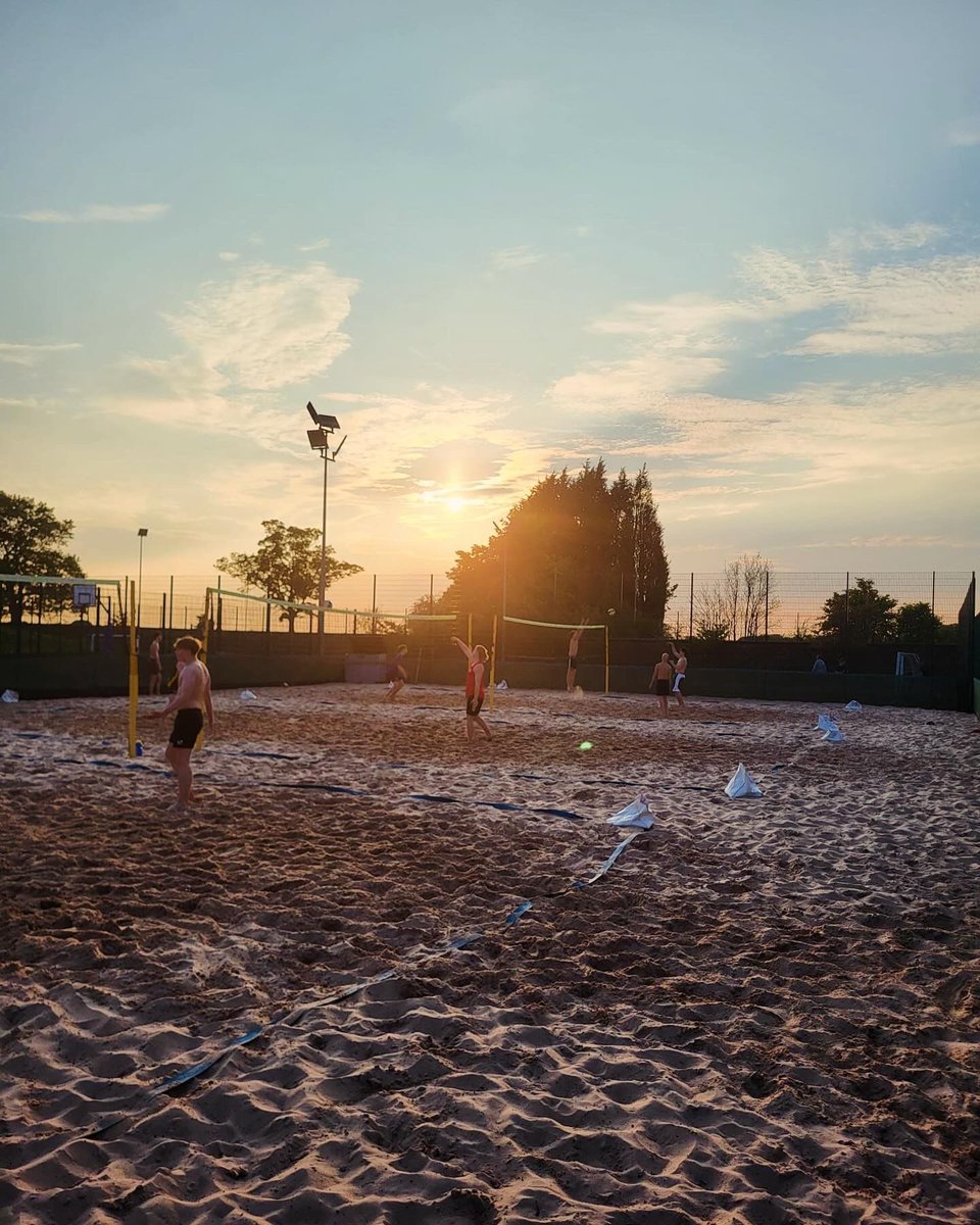 Volleyball England (@vballengland) on Twitter photo 🏐 | SUNDAY SNAPSHOT
🌇 | The sun goes down on another session at the <a href="/CastleVb/">Newcastle Staffs VC</a>'s Beach Volleyball Development Centre, one of eight that are now up and running around the country.
#volleyballengland 🏐 | SUNDAY SNAPSHOT
🌇 | The sun goes down on another session at the <a href="/CastleVb/">Newcastle Staffs VC</a>'s Beach Volleyball Development Centre, one of eight that are now up and running around the country.
#volleyballengland