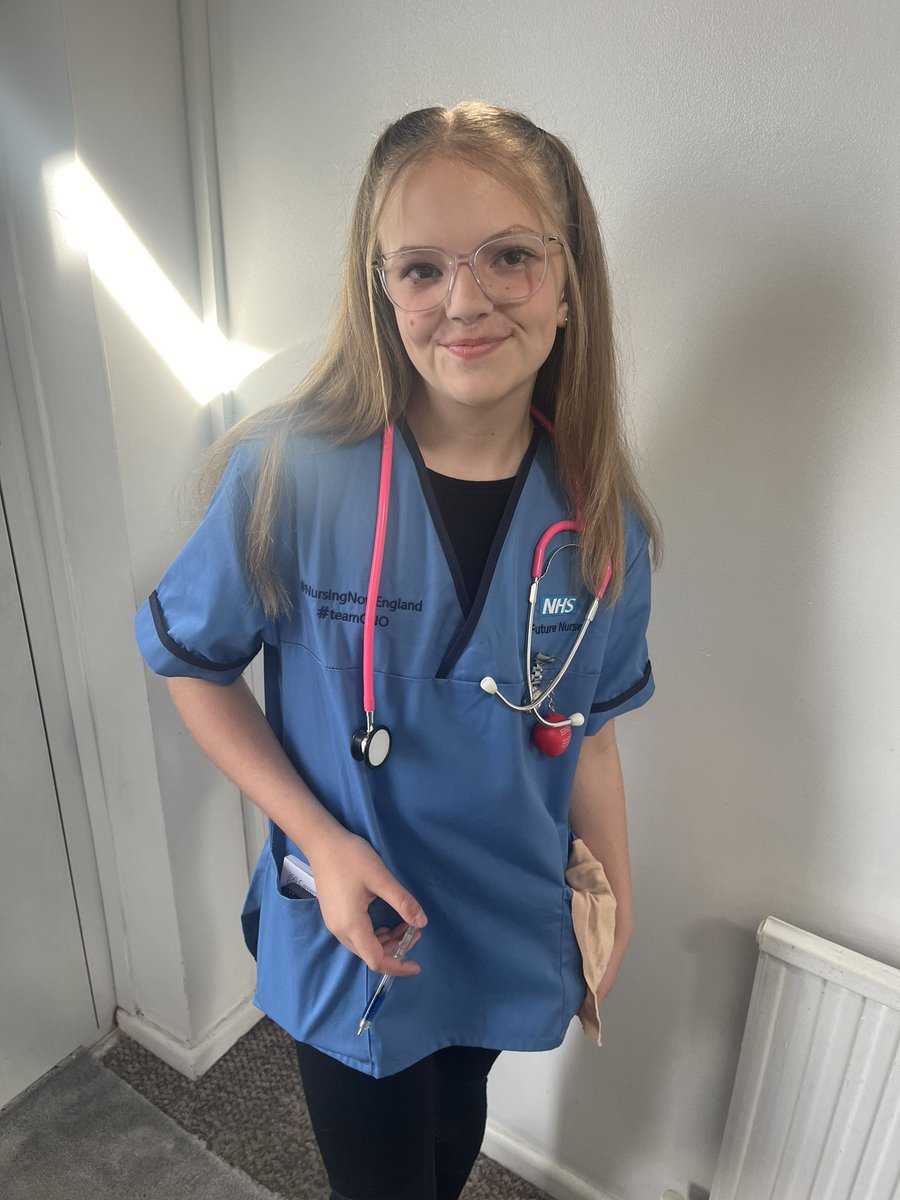 joannewillis191's tweet photo. Proud moment when my daughter dresses up as a nurse for future career day, so many amazing people to look up to, @ESNEFT @esneft_talent @ChaseLaneSchool. @EmmaSweeney1978 @anne_rutland @TheBeckyMay
#futurenurse #caringprofession https://t.co/NddxjiKS7x