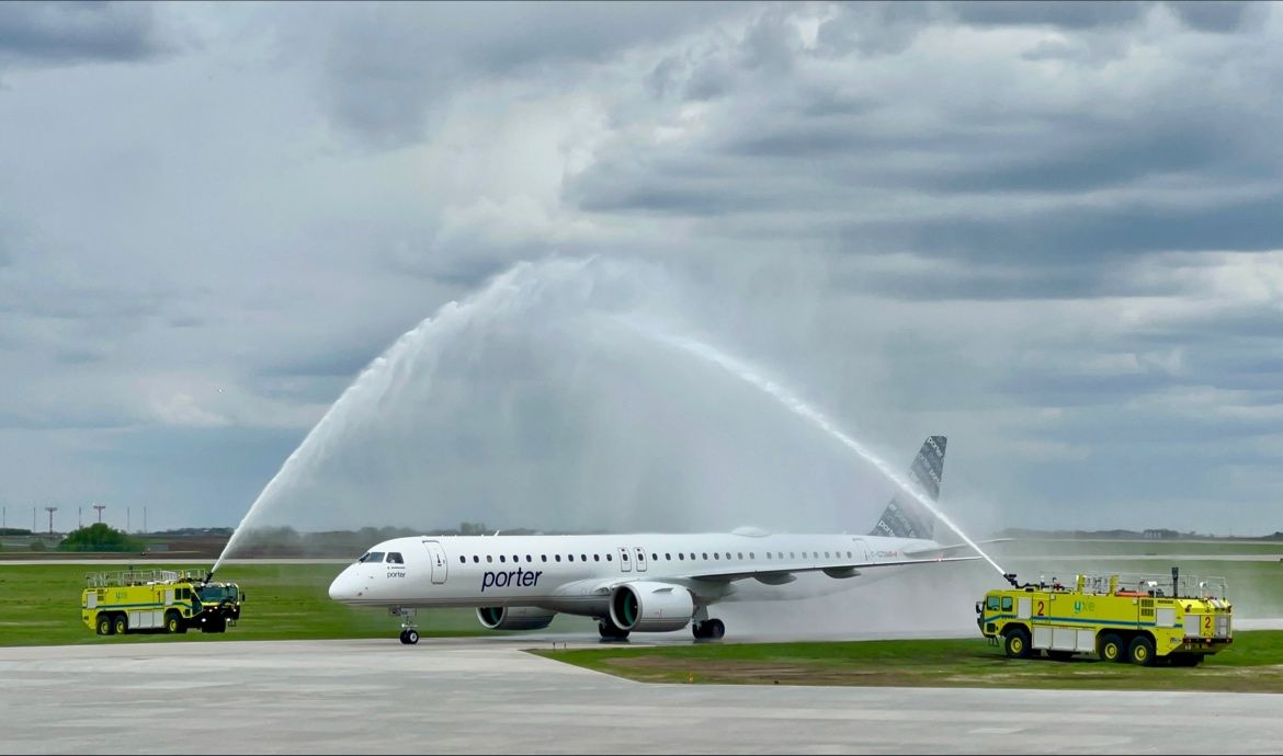 ✅10/10 - Porter dessert maintenant les 10 provinces canadiennes ! 🇨🇦
La compagnie a celebré  le vol inaugural de #Porter entre #Toronto-Pearson et #Saskatoon ! opéré en Embraer E195-E2 qui relie les 2 villes avec un vol quotidien sans escale.