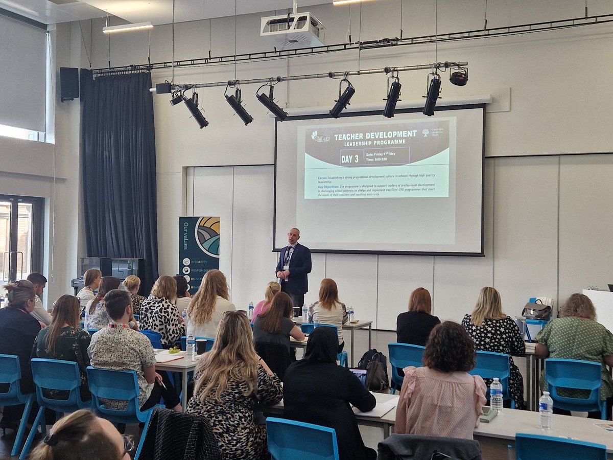 And we are off! DAY 3 of our Teacher Development Programme. @TomBellwoodCLT kicking us off with @teacherhead to follow. A packed house here at @glebefarmschool