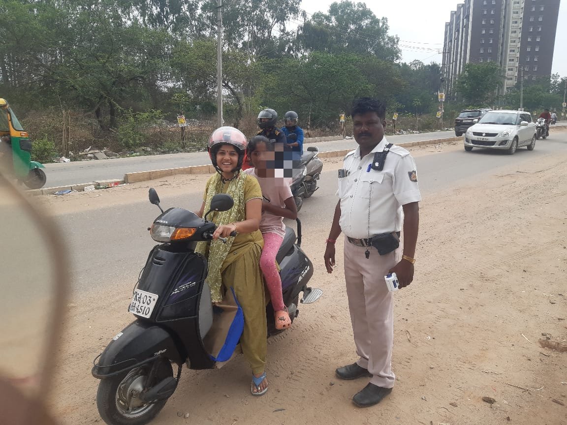 @CPBlr @Jointcptraffic @DCPTrEastBCP @acpwfieldtrf @BlrCityPolice @blrcitytraffic 🚦Children are best learners, give them The BEST #Awareness4You Helmet protects Head,Rider & Pillion Rider too! #TrafficRules ♥️  #Parenting #ResponsibleDriving
One Life! ✅ Respect it! ✅
First Top Priority is your own safety! #EachOneTeachOne
#WhitefieldTrafficPS
17.05.2024 Fri