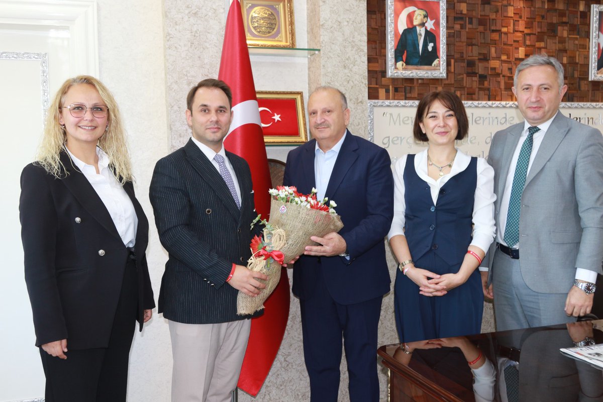 Bahçeşehir Koleji Ünye Kampüsü Müdürü Ersin Ergen ve birim müdürlerine nazik ziyaretlerinden dolayı teşekkür ediyorum.