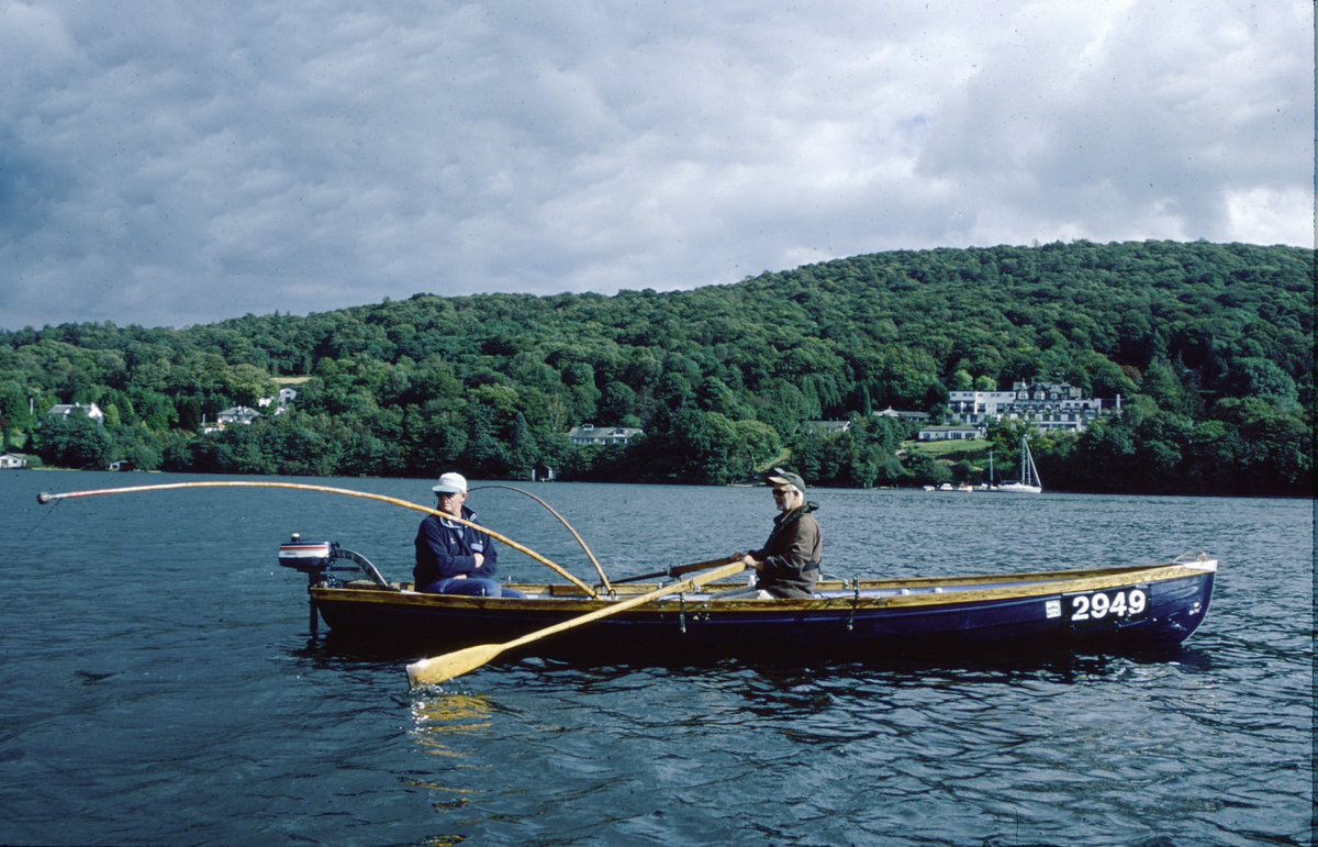 MattHayesfish's tweet image. Apparently, @unitedutilities have pumped millions of litres of raw sewage into #Windermere
I’m so angry I literally don’t know whether to laugh, cry or despair. I’m boiling with emotions. It’s taken me two days to write this.
This was Windermere 20 years ago - at that time,…