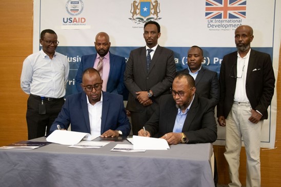 This week, in collaboration with @MoLFR_SO, we launched a partnership with @duunyovet to pilot a new business model enhancing #veterinary services. This initiative aims to #improve access for #livestock producers, boosting household and community #resilience in #Somalia🇸🇴.