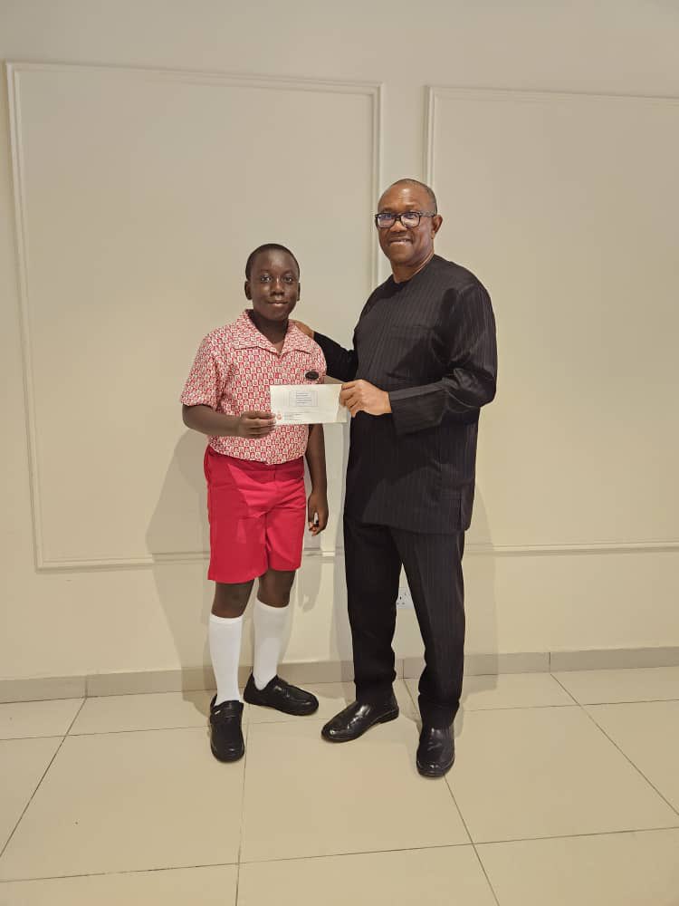 Peter Obi accepted an invitation from an 11-year-old boy to attend his Primary 6 graduation as a special guest. 

Doings! Only Politicians with good hearts can do this. Ilufemiloye 1 of Nigeria, may God almighty bless and keep you