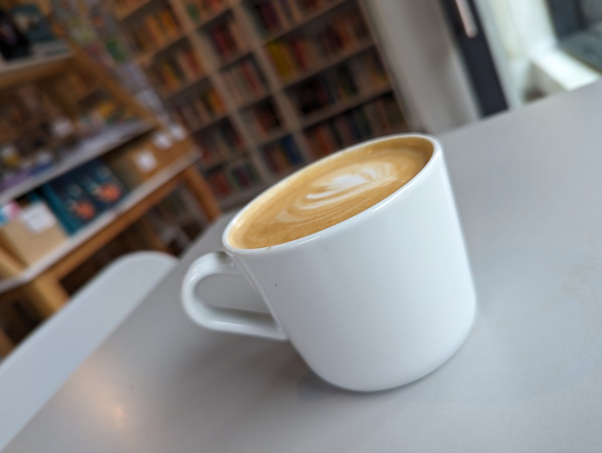 A murky May morning is the perfect time to enjoy a coffee inside @CollectedDurham at @DurhamRiverwalk! Even better, there are loads of beautiful books to browse and buy afterwards 😊💛💙 #LoveDurham #Durham