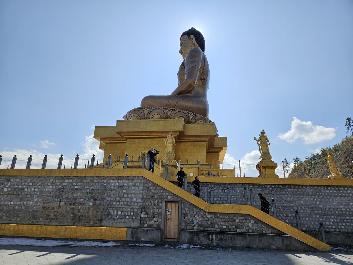 Atop a mountain in Thimphu, Bhutan, stands the huge golden Buddha Dordenma Statue, and there are more than 100,000 smaller Buddha statues. 
This majestic monument was brought to life through the generous sponsorship of a Singaporean businessman. 🌟🏔️
#bhutan #budhha #photography