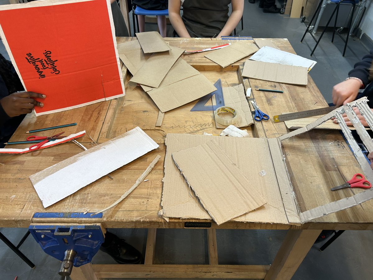 SpringwestDT's tweet image. Goldilocks broke baby bear’s chair! 🐻 🪑 This mornings year 8 design challenge! Stay tuned for their wonderful outcomes! @SpringwestA #collaboration #virtues
