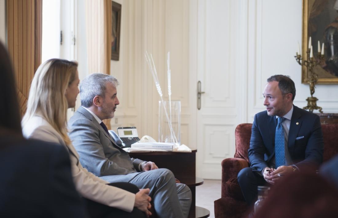 Primera reunió institucional entre el cap de @GovernAndorra, @XavierEspot, i l’alcalde de #Barcelona, @jaumecollboni #Andorra tinyurl.com/39sbtj7u